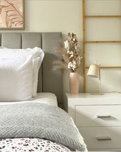 Load image into Gallery viewer, Hampton Merino Wool Blend Throw Rug - Light Grey